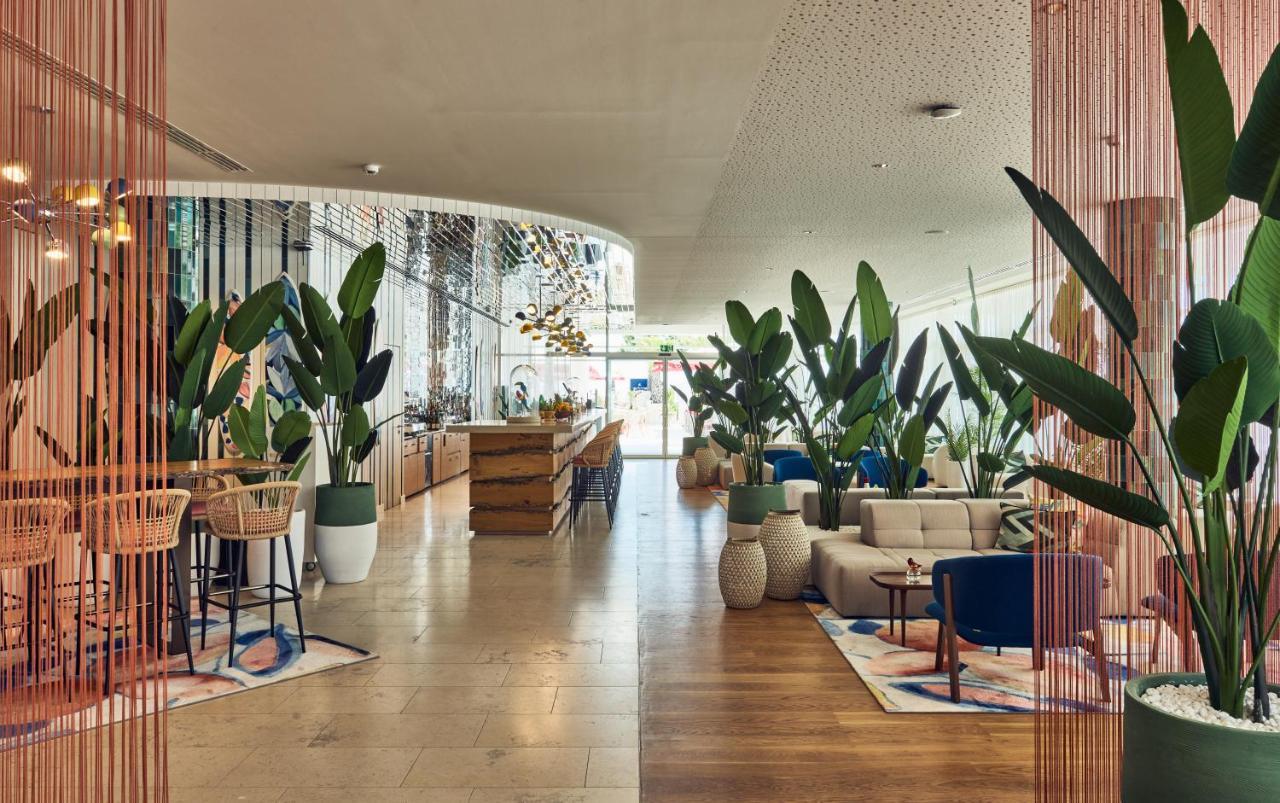 Falkensteiner Hotel & Spa Jesolo מראה חיצוני תמונה The lounge at the airport